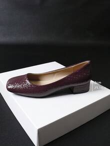 新款粗跟一脚蹬乐福鞋女款，方头加大码低跟舒适休闲鞋，适合所有季节 - 酒紅色 - 查看 6