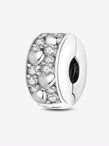 1个时尚闪亮紫色心形扣环，适合女士手链、手镯、DIY首饰制作和日常穿搭配饰，是女孩的理想之选。