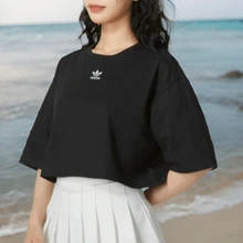 Adidas Originals Maglietta corta a maniche corte con logo a trifoglio, crop top da donna per attività sportive, colore nero, IT9887