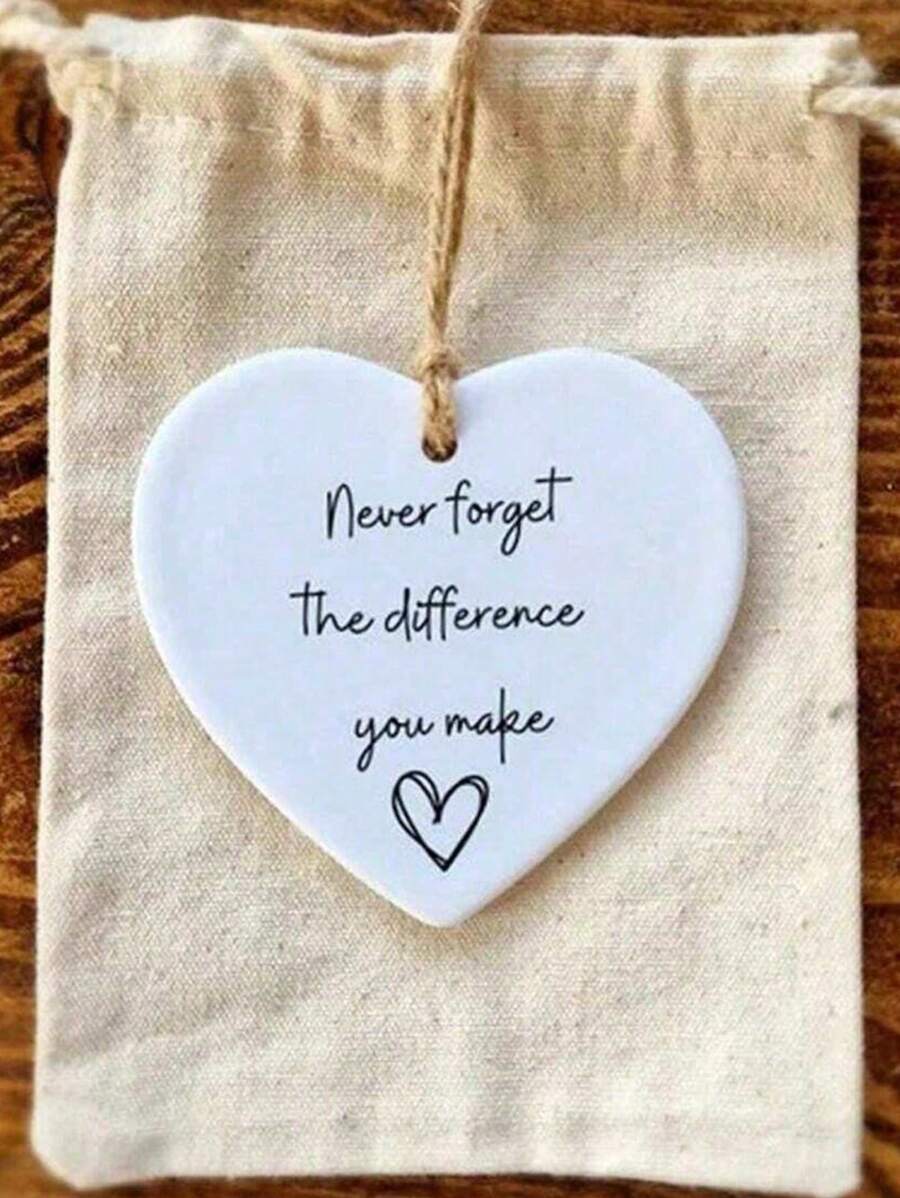 1 件感谢礼物、心形标语图形友谊礼物、带文字的亚克力心形饰品、朋友礼物、悬挂装饰、派对礼品、奇怪的东西、送给女性朋友的鼓舞人心的积极礼物、母亲节礼物（绳子颜色和款式随机，不含包）