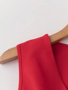 Women's Elegant Sleeveless V-Neck Suit Jacket, Fashionable Front Button Waistcoat Jacket For All Seasons - Red - View 5