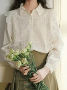 Camicia elegante con bordo in pizzo per San Valentino