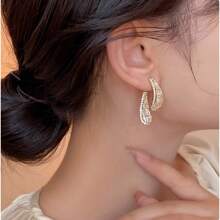 1pc Luxury Moissanite Crossover Teardrop Hoop Earrings, Versatile Jewelry For Women's Daily Wear