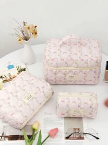 1 件粉色碎花条纹蝴蝶结图案绗缝大容量女士化妆包、旅行化妆包、女孩化妆收纳包、化妆包护肤包盥洗包、卫生棉条收纳包卫生巾袋餐巾收纳包适用于旅行、度假和学校使用、婚礼伴娘礼物、妈妈礼物、生日礼物、送给朋友的礼物