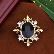 1pc Fashionable Egg Crystal Women Brooch, Gold Plated Christmas Scarf Dress Pin, Birthday Party Valentine Gift