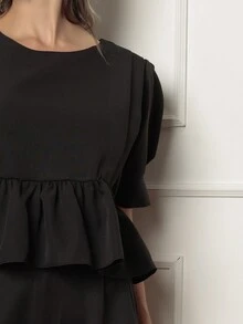 Modern Women's Set - Tailored Fabric - Shorts With Zipper And Detailed Cropped Top - 黑色 - 查看 4