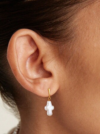 1 par 925 Sterling Silver Asymmetrisk Barock Pearl Cross Pearl Stud örhängen för kvinnor