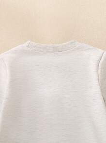Baby Boy Baby Football Heart Embroidery Grey Bodysuit, Sports Casual Essential Outfit