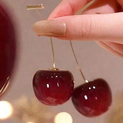 1 par de elegantes y dulces aretes minimalistas con diseño de cerezas frescas