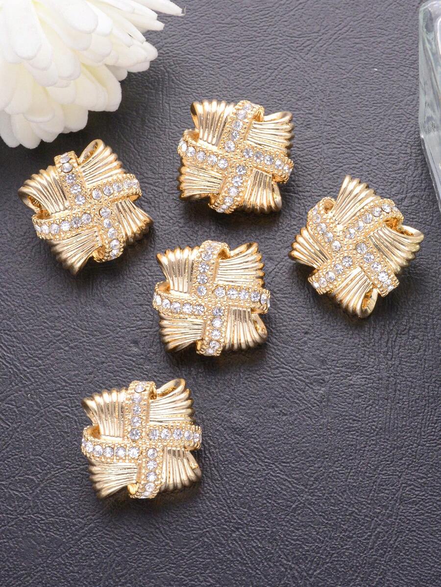 5 cái/gói Nút kim loại 3D rỗng hình vuông cổ điển có sọc đính đá, dùng cho áo khoác, áo len, áo len cardigan, vest; tự làm cho giày dép, mũ, hộp quà tặng, túi xách, mặt dây chuyền, phụ kiện trang trí