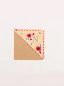 1 pieza, Punto de libro de esquina personalizado bordado a mano, 26 letras bordadas a mano en fieltro, punto de libro de bordado de flor linda para amantes de la lectura, regalo significativo, vuelta al colegio