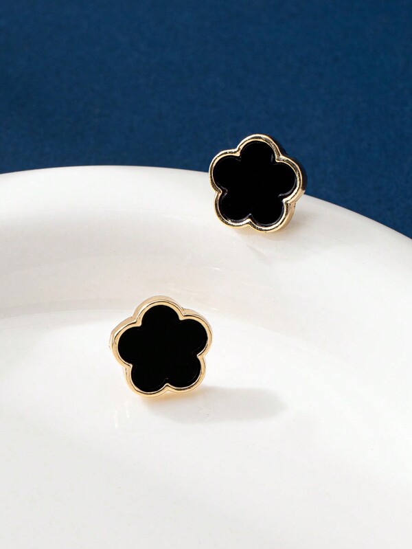 1 Pair Fashion Floral Clover Stud Earrings, Suitable For Women Daily Or Festival Wear