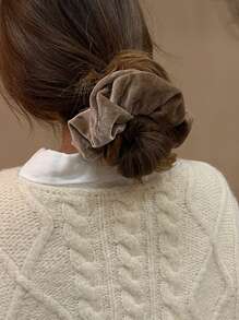 4pcs Women Velvet Hair Scrunchies In Black, Beige, Brown, Stylish & Versatile, Simple Elegant Design, Suitable For Daily Wear, Casual, Party, Work, Travel, Hairdo, Ponytail, Bun
