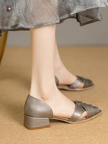 全新夏季灰色露趾粗跟镂空女士高跟鞋 - 灰色 - 查看 4