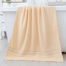 单条浴巾/浴巾和两件套（浴巾+面巾），双面设计，金色缎带饰边，厚实吸水，柔软亲肤，适合家庭/浴室使用，可用于家居浴室装饰、返校季、美容院、酒店、运动场所等，是居家必备的毛巾、护肤浴巾/浴巾套装。