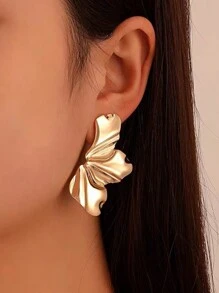 1 Pair Vintage High-End Flower Petal Stud Earrings, Suitable For Everyday Wear And Vacation