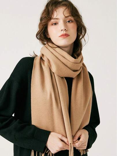 1 pieza Bufanda de cachemira sintética con flecos de color beige sólido para mujer, simple y elegante, versátil chal de invierno para uso diario