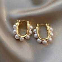 A Pair Of Vintage French High Class Faux Pearl Earrings Fashion Simple U-Shaped Buckle Fashion  Niche All-Matching Earrings