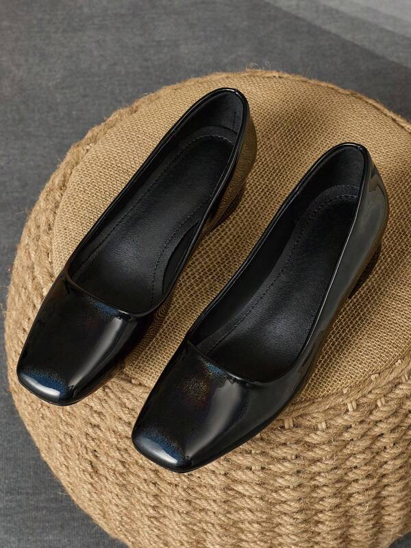 Damen Pumps mit quadratischer Zehenpartie und 3cm Blockabsatz, geeignet für Arbeit, Pendeln, Party, Dinner, in Burgunderrot, modisch und vielseitig