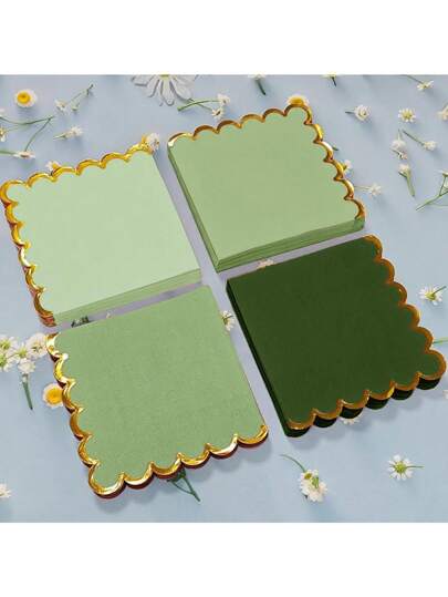 100 piezas de servilletas de cóctel verdes con acentos de hoja de oro, bordes ondulados de 5 x 5 pulgadas, servilletas desechables para bebidas, decoración de fiesta, boda, cena, almuerzo