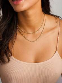 Women's Fashion Simple Sexy Necklace, Twist Rope Chain, Chain, Gold Jewelry Gold Accessories, Women Gifts, Choker Necklace, European And American Style Unisex Necklace, Sailor Rope Chain Necklace, Coffee Bean Necklace, Snake Chain, Oval Chain, Geometric Chain, Fashionable High-End Short Necklace Copper Clavicle Chain Choker Necklace, Golden Accessories, Style Women Gifts Daily Casual Wear, Fashion Jewelry