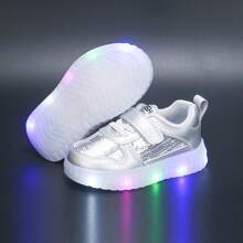 6 双女婴鞋套装：1 双 LED 发光鞋、1 双纯色闪光鞋、1 双幼儿运动鞋、1 双软底休闲运动鞋、1 双闪光面料舒适婴儿鞋、1 双四季时尚外底鞋（鞋垫长度：13-18.3 厘米） - 銀色 - 查看 13