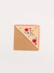 1 pieza, Punto de libro de esquina personalizado bordado a mano, 26 letras bordadas a mano en fieltro, punto de libro de bordado de flor linda para amantes de la lectura, regalo significativo, vuelta al colegio