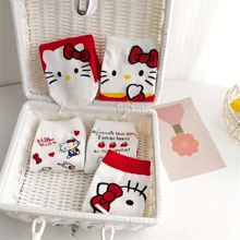 5 pares de calcetines con diseño de Hello Kitty, novedad para adolescentes, estilo de moda de dibujos animados de baja altura, suaves y cómodos para uso en todas las estaciones (se envían al azar)