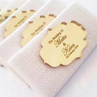 Custom Gold Acrylic Mirror Tags, Wedding Date Tags, Wedding Name Tags, Custom Name Tags, Cake Decorations, Wedding Souvenirs, Baptism Tags, Engagement Tags, Exquisite Decorations, High-Quality Customization, Suitable For Anniversaries, Valentine's Day, Mother's Day, Birthdays, Father's Day, Graduation Ceremonies, Weddings, Housewarming Parties, Banquets, Custom Wedding Crafts, Fashionable Autumn, Home Decor, Decorate Your Home, Souvenirs, Reusable, Cute, High-Quality.