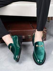 Men Shoes For Party Green Patent Shoe For Men Elegant Italian Shoes Men Slip On Loafers Male Plus Size Point Toe Velvet Shoes Black