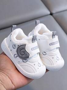 Zapatos deportivos encantadores y de moda, de suela suave y antideslizante, forrados de terciopelo, cálidos y aptos para niños y niñas de 6 meses a 3 años, para uso en interiores/exteriores en invierno. Zapatos casuales para caminar con cierre de gancho y bucle ancho, fácil de poner y quitar.