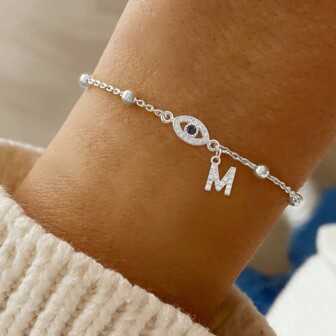 1 pieza Nuevo brazalete de cadena de bolas de acero inoxidable con inicial de ojo pavé de circonita en color plateado de moda para mujer