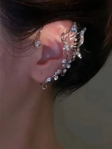 1pc Fashionable Hollow Out Butterfly Crystal Decor Earrings, Suitable For Women Everyday, Party And Festival Wearing