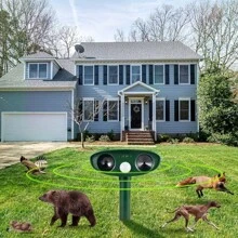 Ultrasonic Animal Repellent Animal Deterrent Solar Chargeable Waterproof Suitable For Farms, Gardens, Courtyards