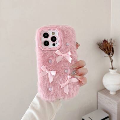 Funda de teléfono de peluche con lazo de perlas 3D de material de invierno minimalista en color rosa, compatible con iPhone 17 Pro Max/17 Pro/14, 15 Pro Max/15 Pro/15, 16 Pro Max/16 Pro/16, 13 Pro Max, diseño minimalista, función de soporte, adecuado como regalo de cumpleaños para mujeres