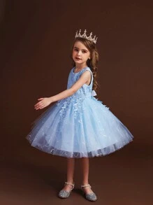 Đầm công chúa màu xanh dương cho bé gái, cổ tròn, phối lưới, không tay, thích hợp cho tiệc sinh nhật, dạ hội, bé gái dự tiệc cưới, đám cưới, biểu diễn, mặc thường ngày, biểu diễn âm nhạc, sân khấu và các dịp khác. Đầm rất dễ thương và được ưa chuộng cho bé gái. - Màu xanh lam - Xem 5