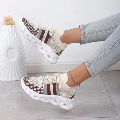 全新复古花卉印花透气轻便系带女式跑鞋