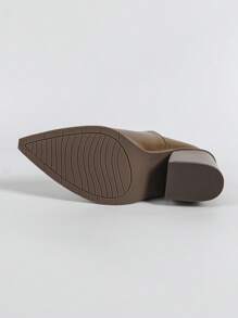 Botas cortas francesas de mujer, modelo 2024. Botas de estilo británico para otoño/invierno, nuevas botas de tobillo con tacón grueso, punta puntiaguda y cremallera trasera