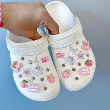 14 Stück DIY Hase - Niedliche rosa Wolken, Erdbeeren und austauschbare abnehmbare Schuhclips Schuhanhänger Set
