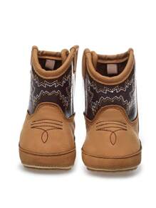 Zapatos marrones para bebé al estilo de botas vaqueras, botas para bebé, con patrón bordado vintage, zapatos planos, botas altas antideslizantes para primeros pasos, botas deportivas para exteriores para bebés y niños pequeños en primavera/otoño
