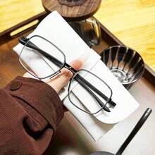 1 chiếc kính gọng titan Abe RB-01-05 Unisex, phong cách Y2K, gọng vuông siêu nhẹ, phong cách cổ điển, thiết kế cực kỳ tối giản, tròng kính có thể tháo rời, phù hợp với nhiều dịp khác nhau, cảm giác nghệ thuật, phù hợp với mọi phong cách, thiết yếu cho trang phục, văn phòng, hàng ngày, ngoài trời, lái xe, kính trơn, sử dụng được mọi mùa - Ánh sáng xanh trắng trong suốt - Xem 3