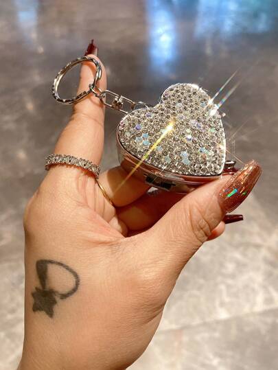 1pc Elegant Rhinestone Decorated Heart-Shaped Pill Box, Portable Metal Jewelry Box, Keychain Travel Pill Case, Handmade Craft, Wedding/Birthday/Holiday/Party Gift, New Year, Valentine, Ramadan