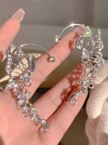 1pc Fashionable Hollow Out Butterfly Crystal Decor Earrings, Suitable For Women Everyday, Party And Festival Wearing