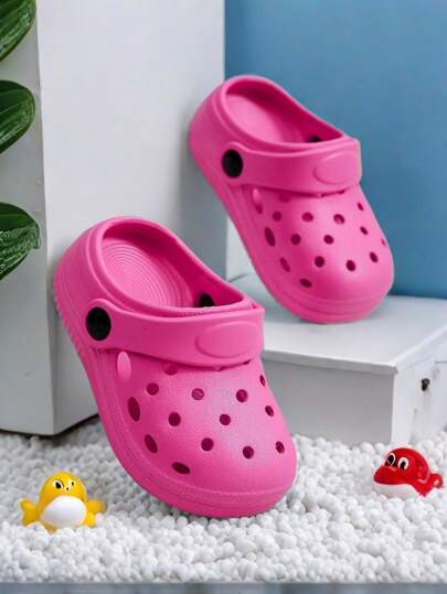 Zoccoli alla moda per ragazzi, forati e in colore unito, ciabatte casual e confortevoli antiscivolo per bambini, adatte per esterno, spiaggia e doccia