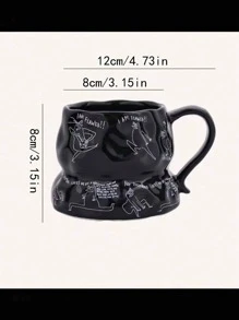 这是一款350毫升的手工捏杯系列。米色手工捏杯采用陶瓷工艺精制而成。可爱的卡通图案魅力十足，清新的风格为生活增添了一丝温暖的气息。回到学校 - 同款 - 查看 4