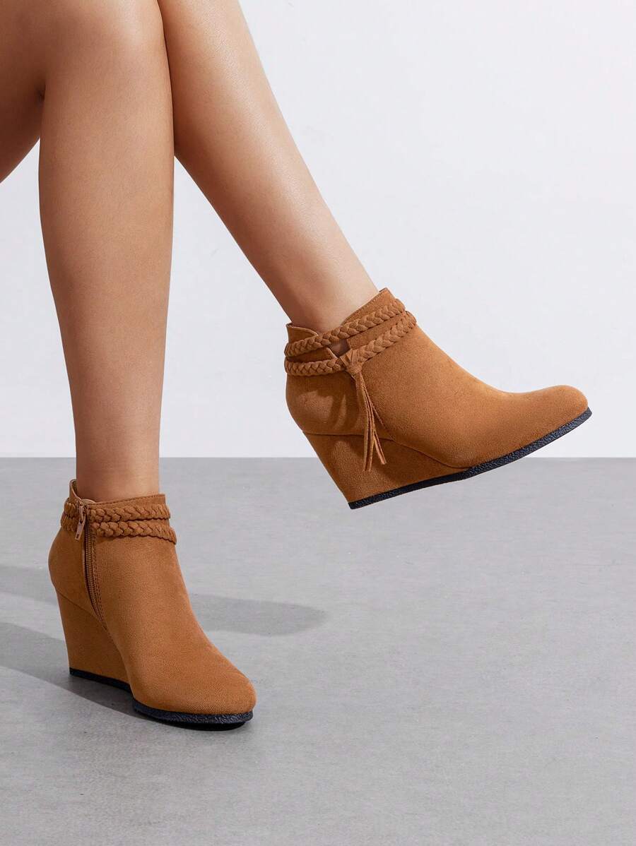 Women's High Wedge Ankle Boots Fashion Bootie With Braided Straps Tassels Warmth And Comfort Short Booties Great For Commuting, Dates, Holidays, And Everyday Wear - 棕色/絨面革 - 查看 1