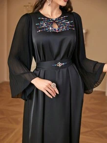Women's Crew Neck Colored Beads Detail Pleated Flared Sleeve Elegant Dress