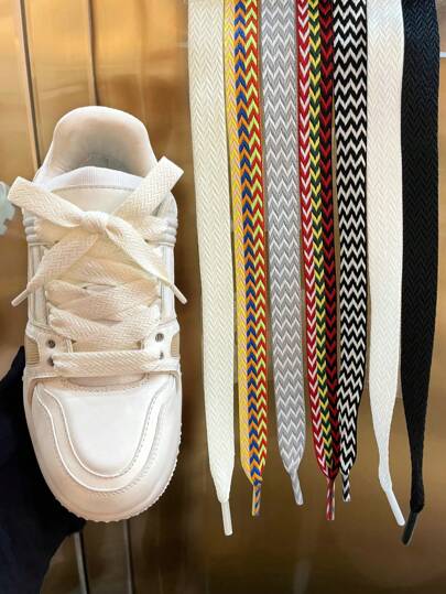 1 par Fashion Colorblock Arrow Polyester skosnören, svart och vit, 1,5 cm bred, vävd randig spets, lämplig för män, kvinnor, studenter, sneakers med tjock sula, fritidsskor och snörskor