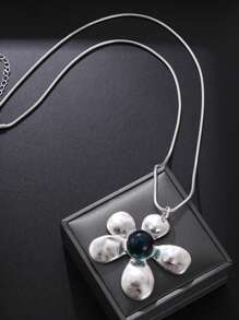 女士复古花朵吊坠项链 五瓣形项链 长款毛衣链 时尚个性珠宝 女性礼物 - 彩色 - 查看 12