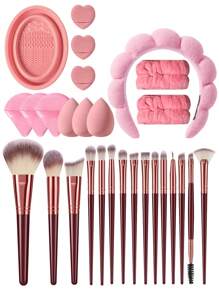 Juego completo de 28 piezas que incluye: 15 brochas de maquillaje, 3 esponjas de maquillaje, 3 esponjas de maquillaje en forma de triángulo, 3 aplicadores de maquillaje con el dedo, 1 tazón para limpiar brochas, 1 diadema y 2 muñequeras. Herramientas para maquillaje en polvo, líquido y facial.